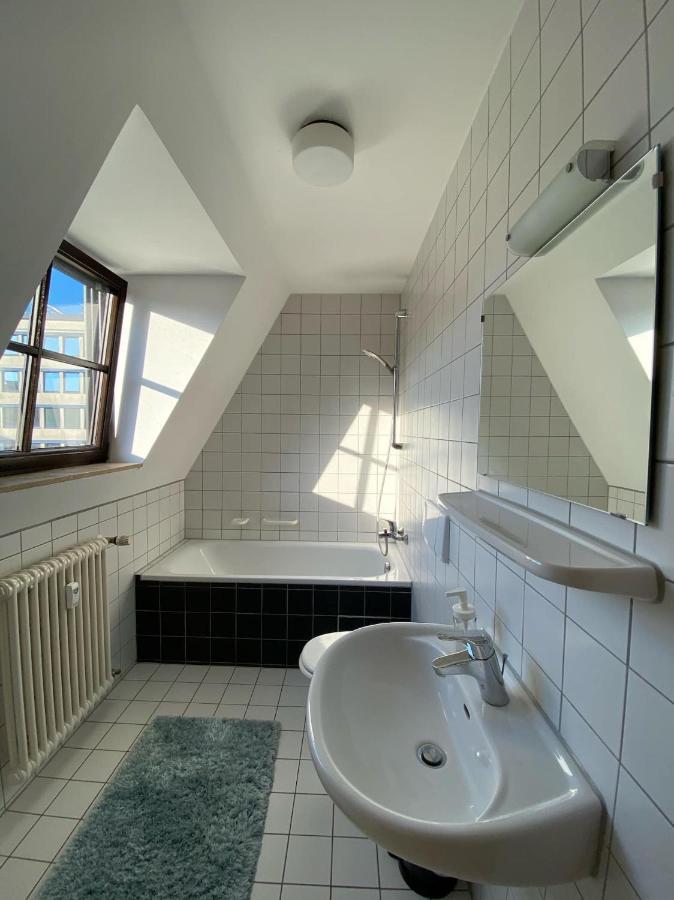 Loft + Balkon In Historischem Altbau Am Marktplatz Chemnitz Exterior foto
